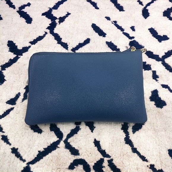 Coach Cash Clutch Cosmetic Bag Creed F72652 Excellent Condition - Picture 2 of 3